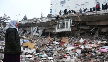 Σεισμός στην Τουρκία: «Επιλέγουμε ποιούς θα σώσουμε, έχουμε 10 μέτωπα» λέει ο Ευθύμης Λέκκας