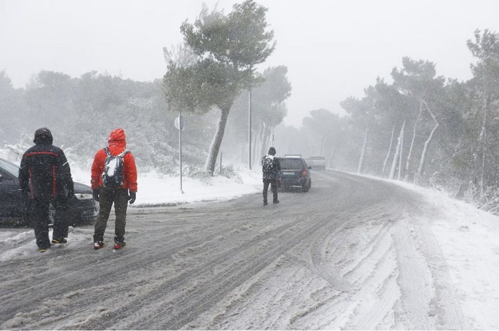 Νέο μήνυμα του 112 σε περιοχές Αττικής και σε Εύβοια για την κακοκαιρία «Μπάρμπαρα»