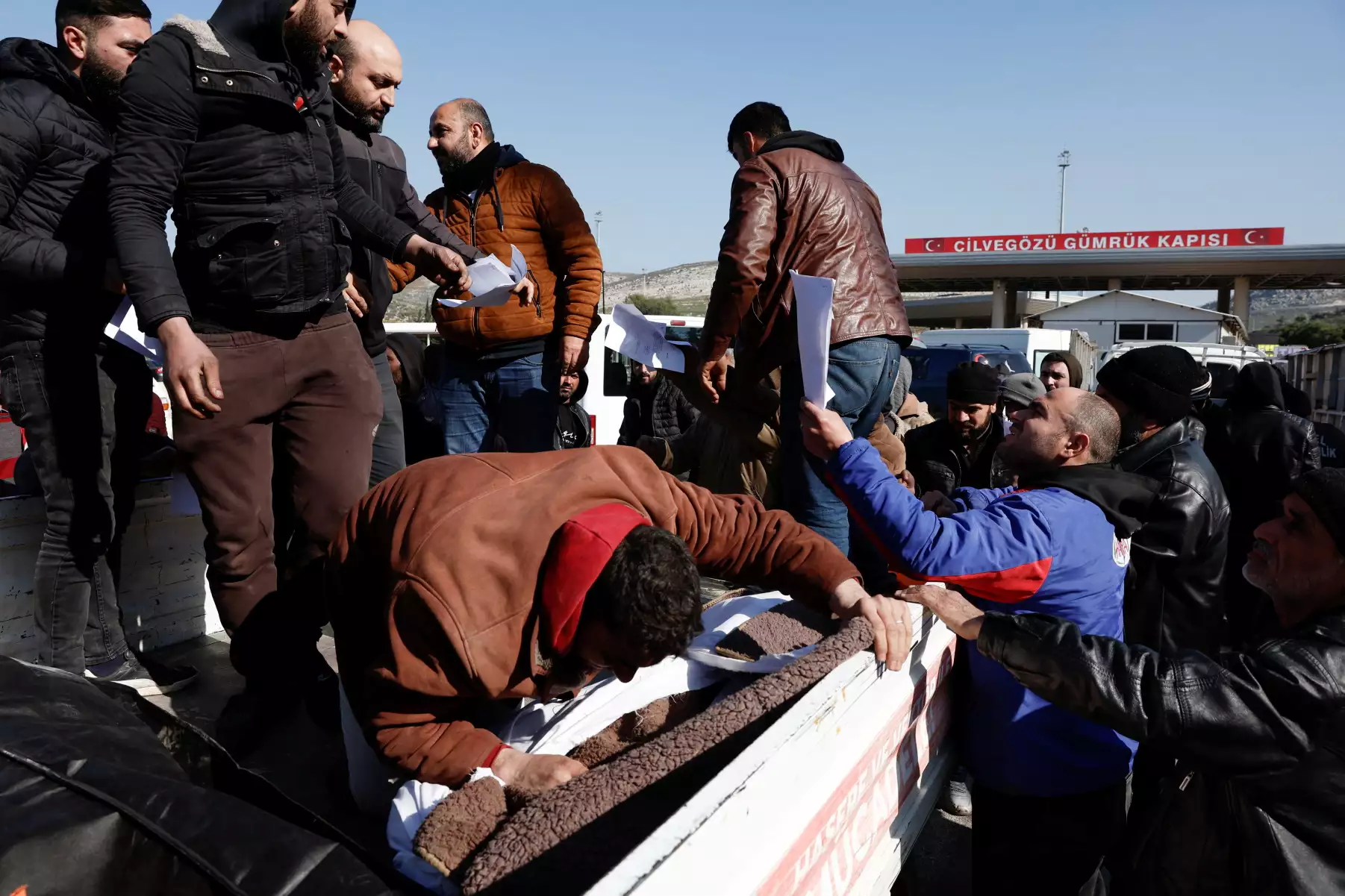 Σεισμός στην Τουρκία: Η Ευρωπαϊκή Ένωση στέλνει πάνω από 1.500 διασώστες και γιατρούς