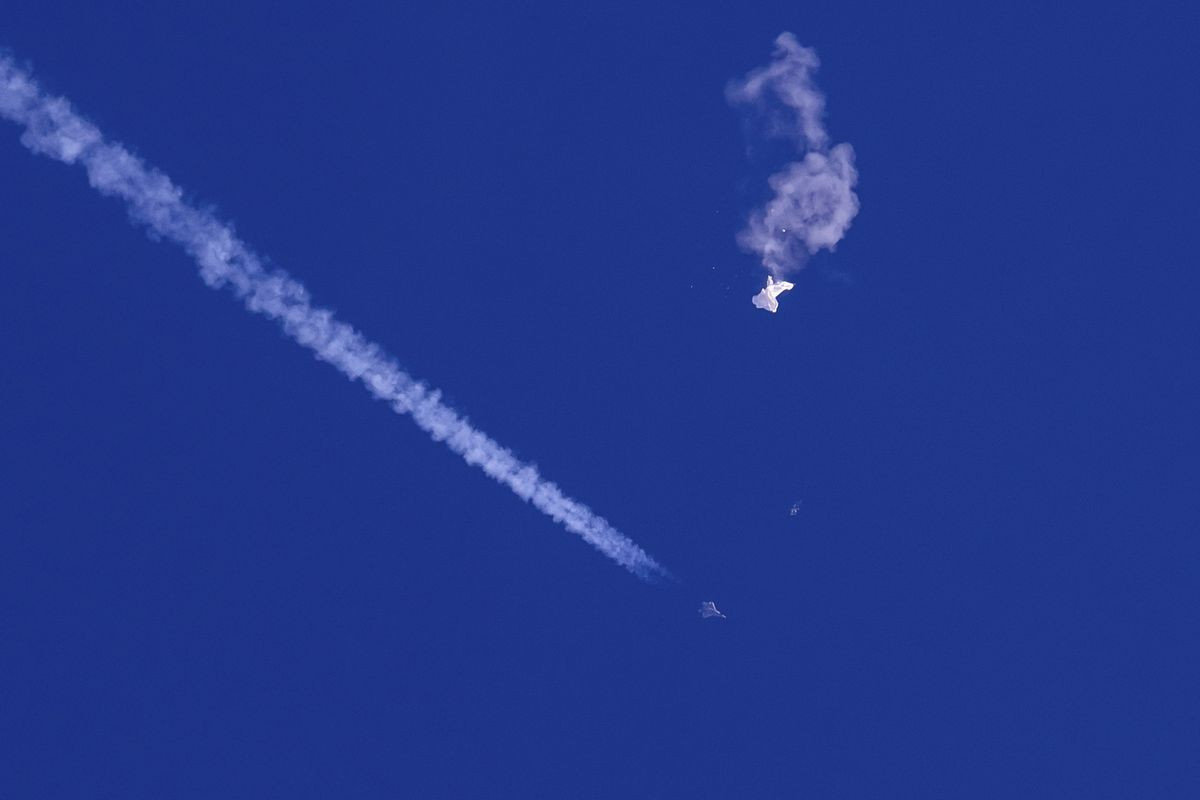 Η κατάρριψη του μπαλονιού αφορμή για χιουμοριστικό βίντεο από τους Κινέζους