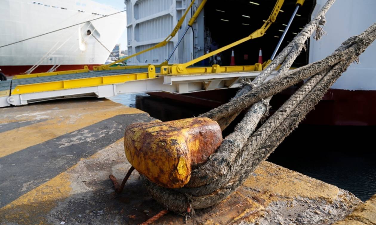 Κορινθία: Τραυματίστηκε αλλοδαπός ναυτικός από εκτίναξη πρυμναίου κάβου