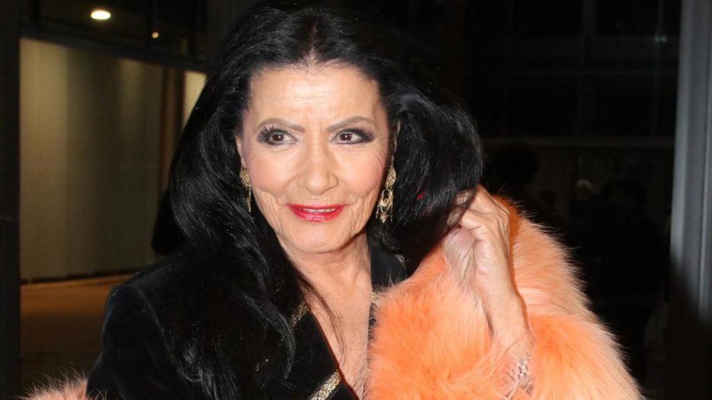 Ζωζώ Σαπουντζάκη: Αποκάλυψε τα μυστικά της ομορφιάς της – Πώς διατηρεί την εμφάνιση της στα 89 της χρόνια