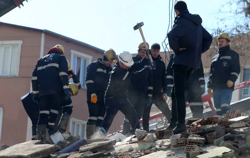 Σεισμός στην Τουρκία: Ξεκίνησε η ΕΜΑΚ τη μεγάλη επιχείρηση για τον εντοπισμό των Ελλήνων στην Αντιόχεια