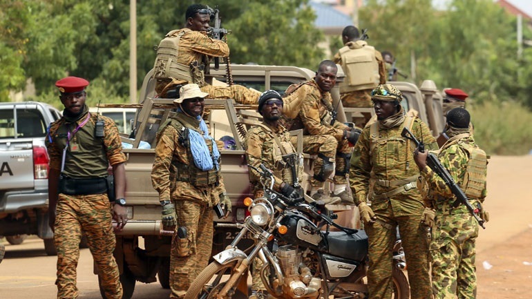 Μπουρκίνα Φάσο: Οκτώ παραστρατιωτικοί και επτά χωροφύλακες νεκροί σε ενέδρα