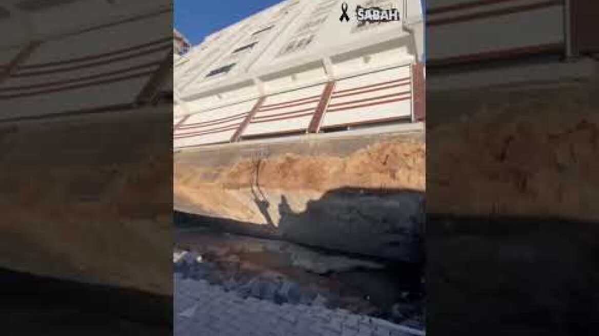 Σεισμός στην Τουρκία: Κτίριο έγειρε από τα Ρίχτερ και φάνηκε ότι έχει χτιστεί στον αέρα (βίντεο)