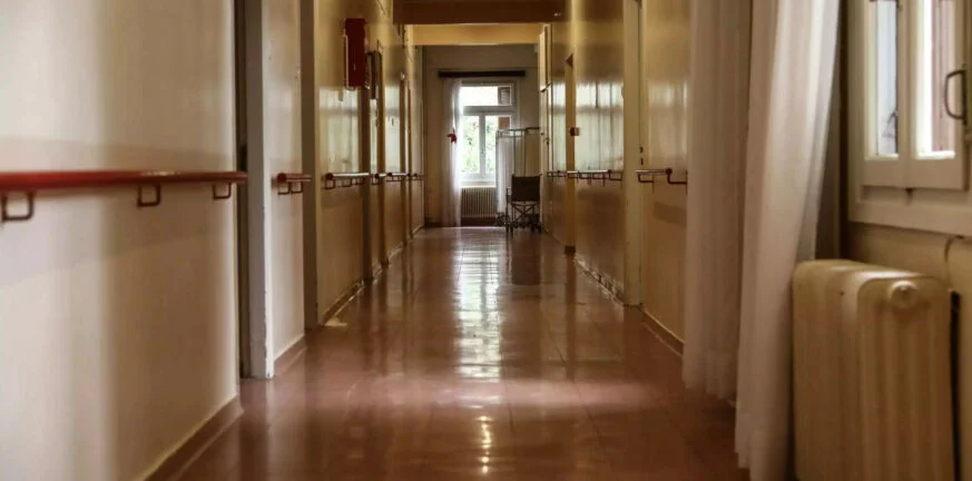 Κορυδαλλός: Το γηροκομείο-κολαστήριο είχε πρόστιμα από το 2015 που ξεπερνούν τις €300.000