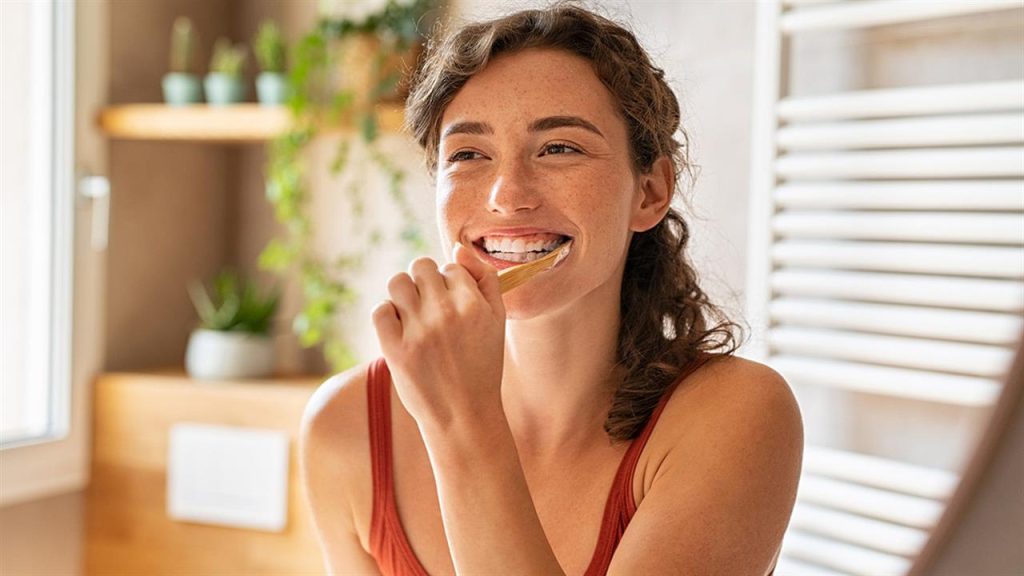 Πόσο κινδυνεύει η λειτουργία του εγκεφάλου και η μνήμη από την κακή στοματική υγιεινή;