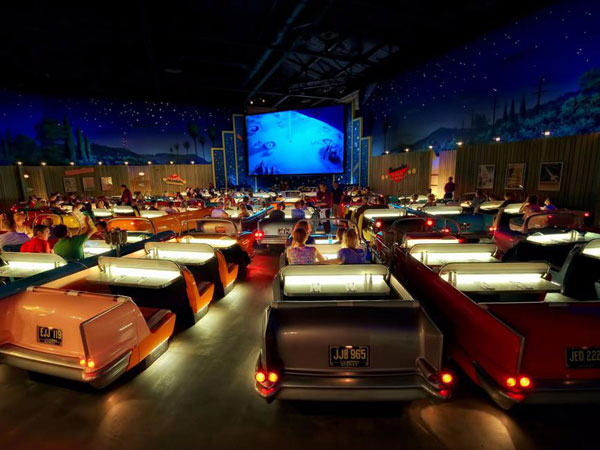 Εννιά εντυπωσιακές αίθουσες σινεμά σε όλο τον κόσμο που δεν θα πιστεύετε ότι είναι αληθινές (φωτο)