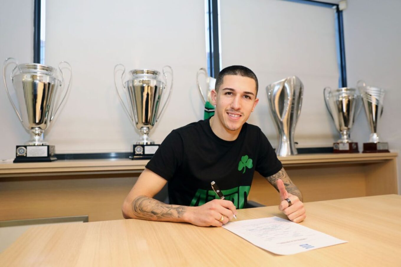 Ο Παναθηναϊκός ανακοίνωσε την παραμονή του Αϊτόρ μέχρι το 2025 (φωτό) (upd)