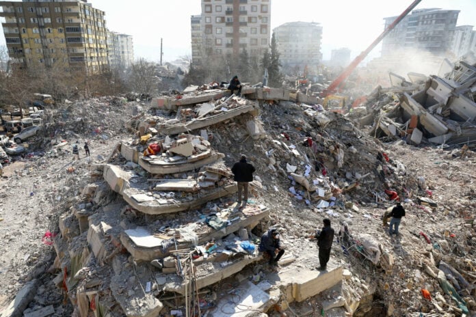 Σεισμός στην Τουρκία: 10χρονο κορίτσι διασώθηκε από τα ερείπια 185 ώρες ώρες