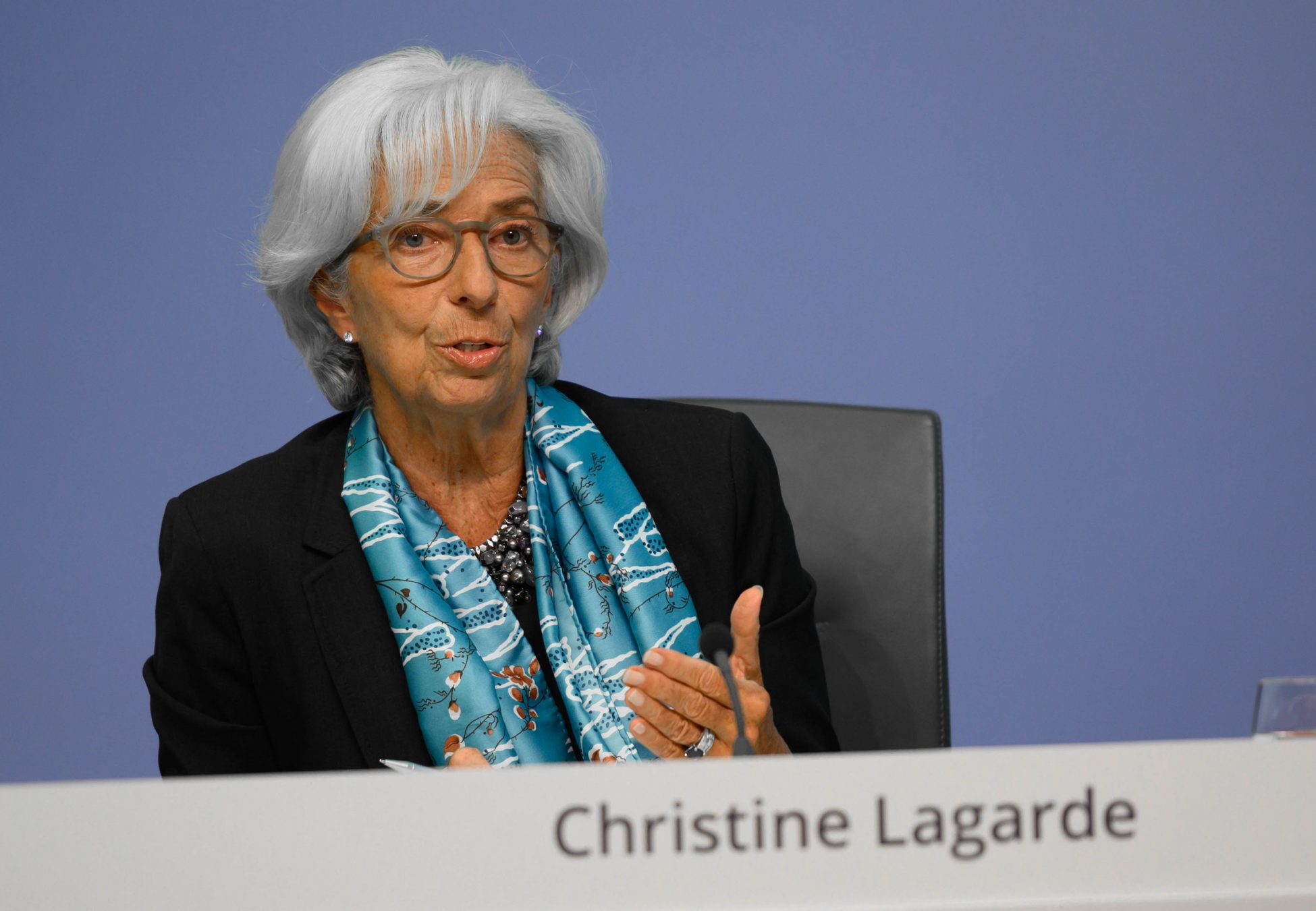 Επιμένει η Κριστίν Λαγκάρντ: «Η ΕΚΤ θα συνεχίσει τις αυξήσεις επιτοκίων λόγω του πληθωρισμού»