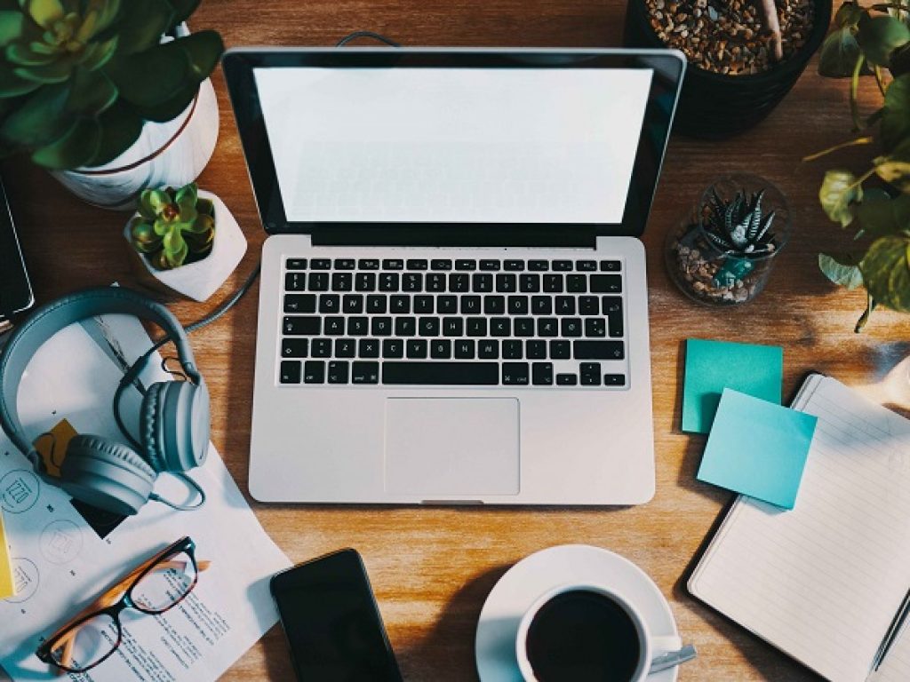 Το 1/3 των εργαζομένων στην ευρωζώνη «ψηφίζει» περισσότερες ημέρες τηλεργασίας