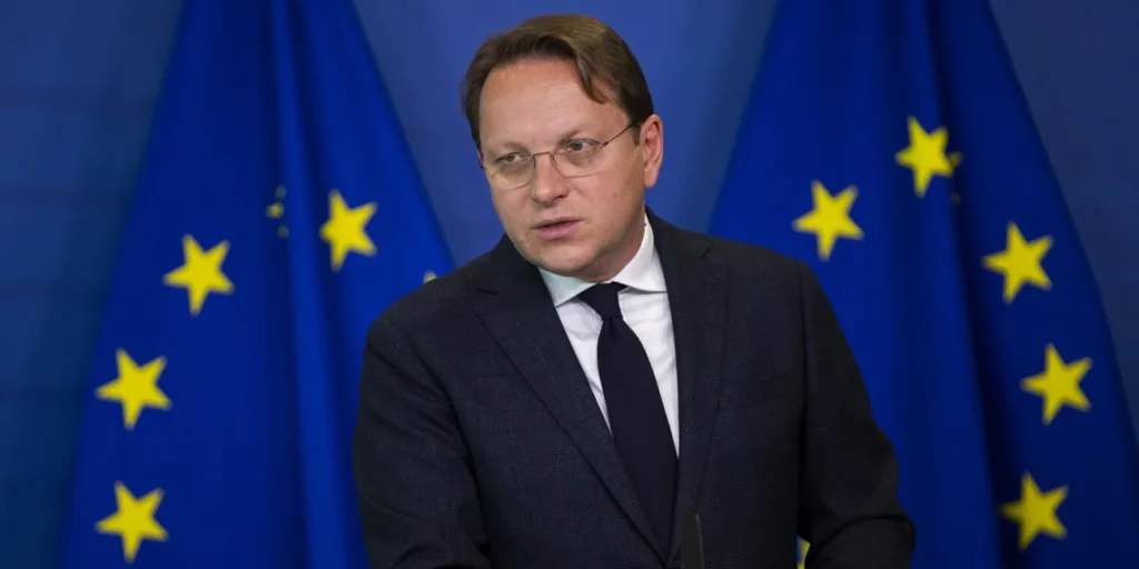 «Βράζουν» οι Ευρωβουλευτές για τον επίτροπο της Ουγγαρίας που τους αποκάλεσε «ηλίθιους» (βίντεο)