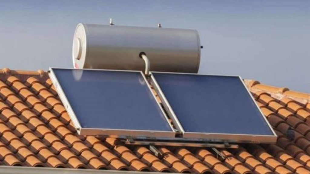 Με μοριοδότηση οι επιδοτήσεις έως και 100% για φωτοβολταϊκά και ηλιακούς θερμοσίφωνες – Τι πρέπει να ξέρετε