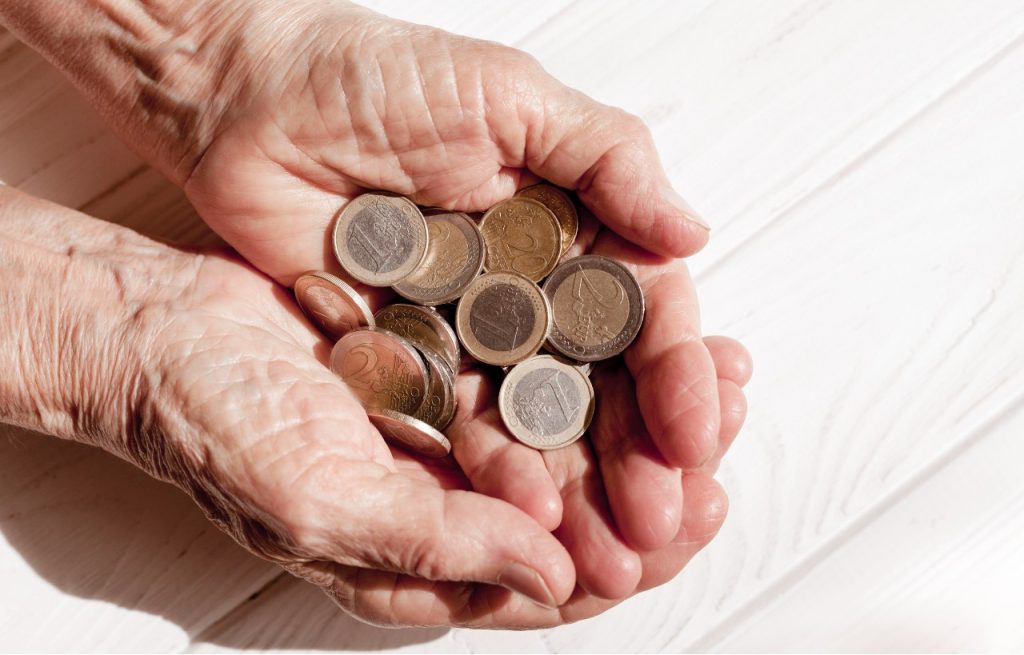 Επίδομα συνταξιούχων με προσωπική διαφορά: Οι 7 βασικές ερωτήσεις από το υπ.Εργασίας και Κοινωνικών Υποθέσεων