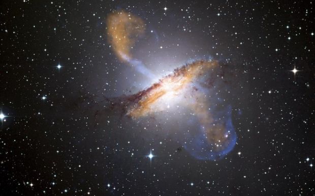 Επιστήμονες βρήκαν ενδείξεις ότι οι μαύρες τρύπες περιέχουν σκοτεινή ενέργεια που τροφοδοτεί την επέκταση του σύμπαντος