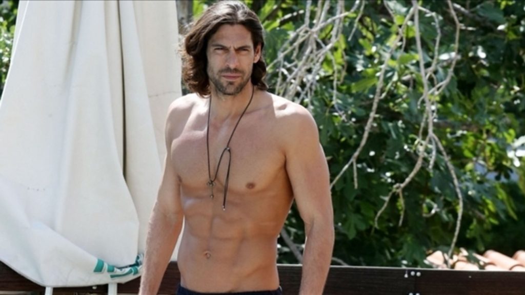 Γ.Σπαλιάρας προς Μ.Τεντόγλου: «Στο είχα πει παιδί μου… βγάζουμε ρούχα και παπούτσια πριν πηδήξουμε…»