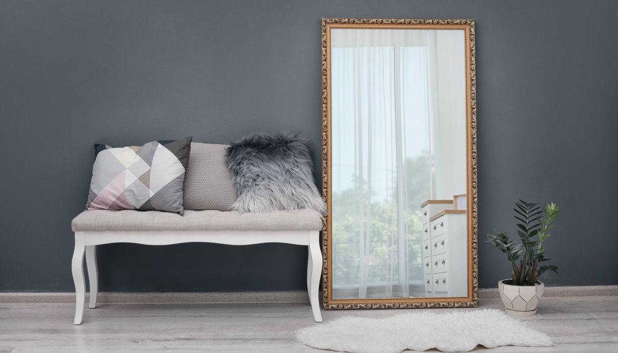 Το γνωρίζατε; – Σε ποια σημεία του σπιτιού δεν πρέπει να κρεμάτε καθρέφτη;