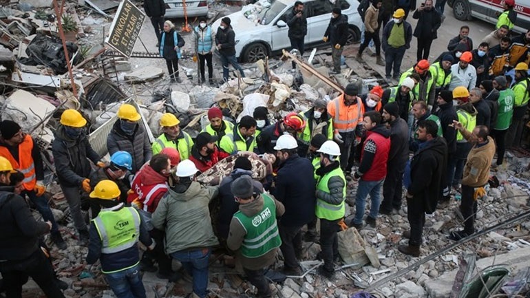 Τουρκία: 12χρονο αγόρι ανασύρθηκε ζωντανό από τα ερείπια 260 ώρες μετά τον σεισμό