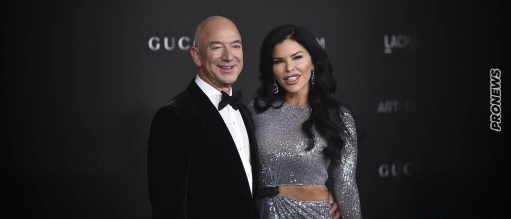 Λόρεν Σάντσεζ: Ποζάρει με σέξι μαύρο δαντελωτό φόρεμα η σύντροφος του Τζεφ Μπέζος (βίντεο)