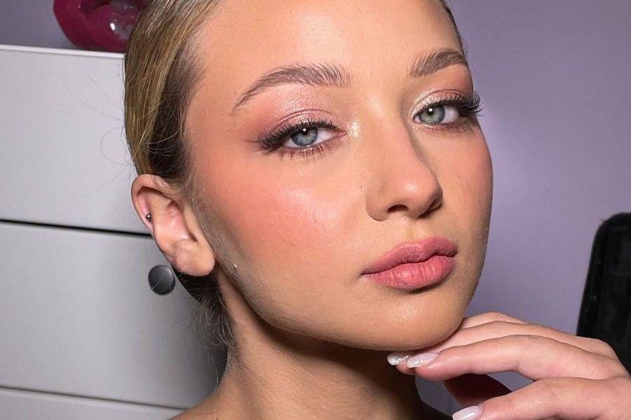 Να τι θα συμβεί στο δέρμα σου αν σταματήσεις να βάφεσαι