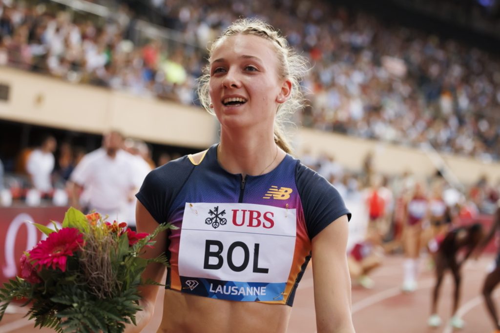 Η Φέμκε Μπολ κατέρριψε παγκόσμιο ρεκόρ 41 ετών στον κλειστό στίβο (βίντεο)