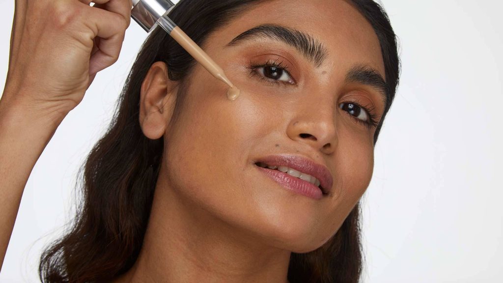 Το προϊόν που θα σε κάνει να αφήσεις το foundation σου και θα σου χαρίσει glowy skin