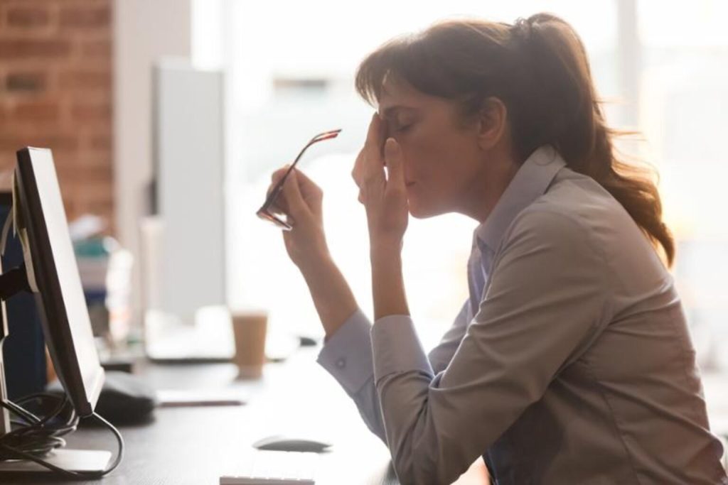 Τρία προειδοποιητικά σημάδια που δείχνουν πρέπει να παραιτηθείτε από την εργασία σας το συντομότερο δυνατό