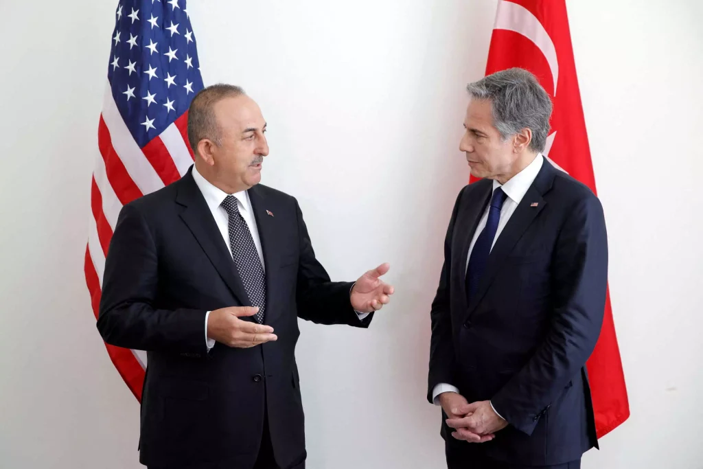 Μ.Τσαβούσογλου σε Ά.Μπλίνκεν: «Η Τουρκία περιμένει από το Κογκρέσο να στηρίξει τη συμφωνία για τα F-16»