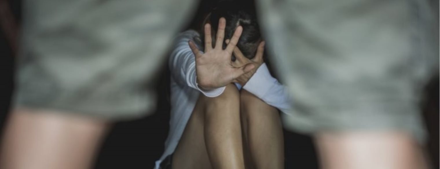 Ομόνοια: Κρατούσαν όμηρο γυναίκα σε διαμέρισμα – Πώς αποκαλύφθηκε κύκλωμα μαστροπείας