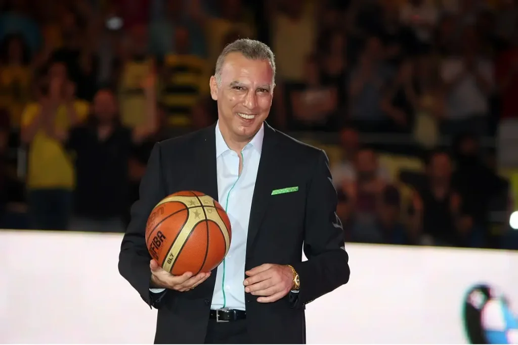 ΑΠΘ: O Nίκος Γκάλης αναγορεύεται επίτιμος διδάκτωρ του ΤΕΦΑΑ