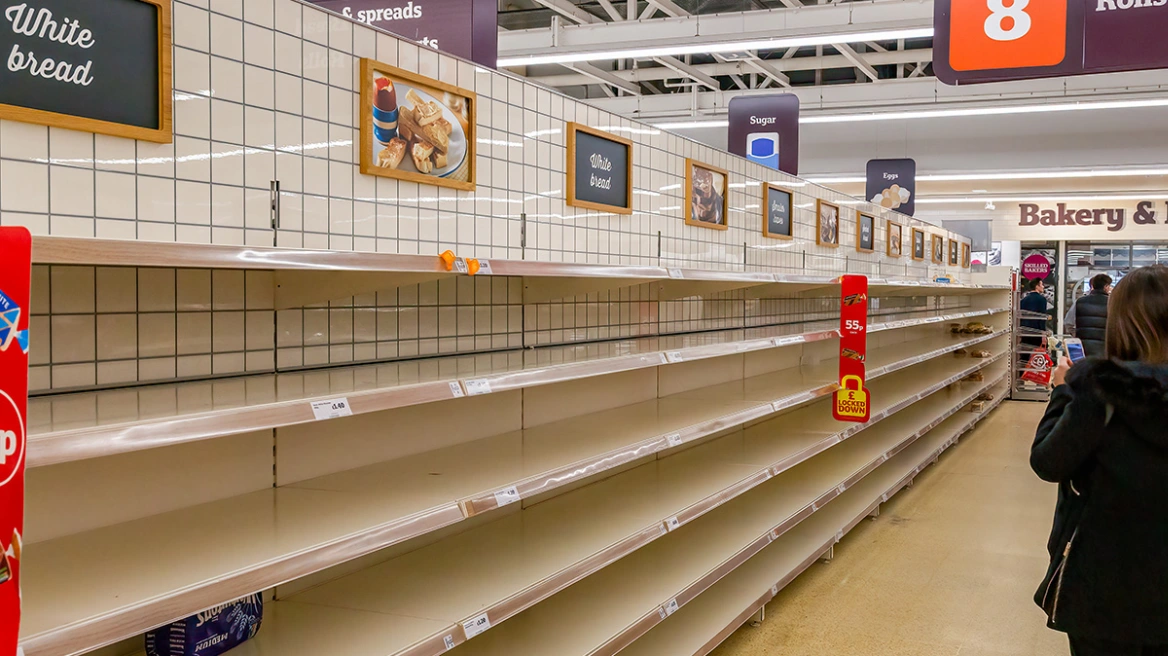 Βρετανία: Με το «δελτίο» από δύο μεγάλα σούπερ μάρκετ τα φρούτα και τα λαχανικά – Λόγω καιρού