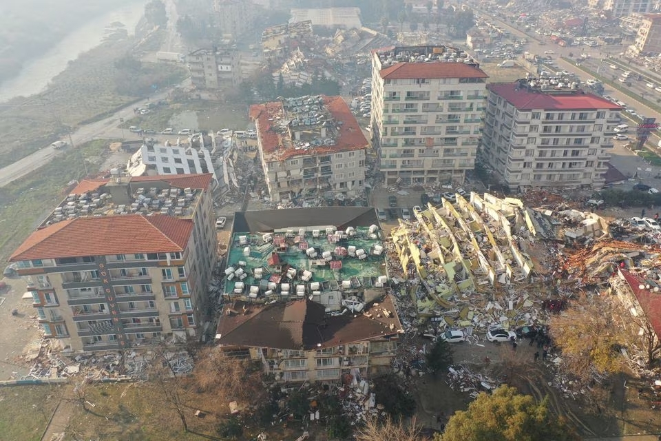 Σεισμός στην Τουρκία: Πρόστιμα και διακοπή προγράμματος σε κανάλια που επέκριναν τους χειρισμούς της κυβέρνησης Ρ.Τ.Ερντογάν