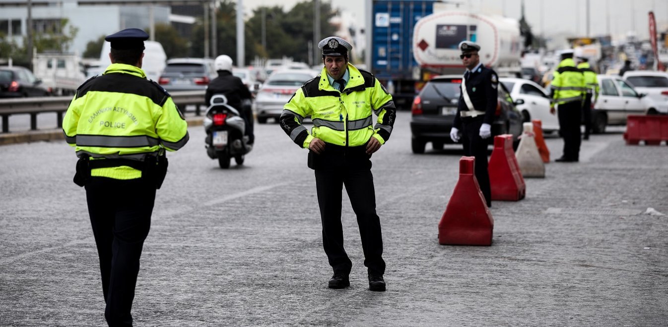 Καθαρά Δευτέρα: Αναλυτικά τα μέτρα της Τροχαίας για το τριήμερο – Δείτε τι θα ισχύσει