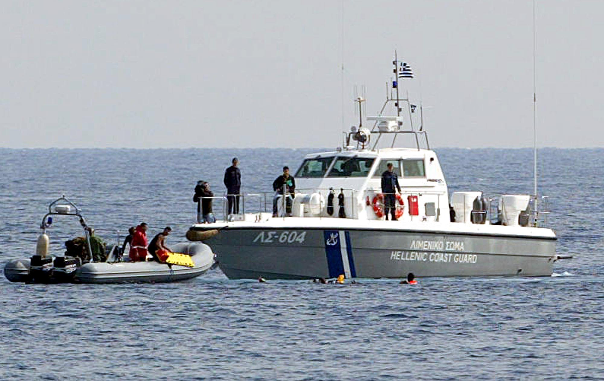 Λιμενικό: Αγνοούμενοι παράνομοι μετανάστες στη θάλασσα νότια της Σάμου – Διασώθηκαν 19