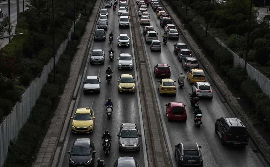Έξοδος της Καθαράς Δευτέρας – Κυκλοφοριακό κομφούζιο στην Αθηνών-Κορίνθου