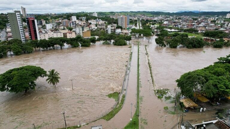 Βραζιλία: Τουλάχιστον 50 νεκροί από τις πλημμύρες παρά τα προειδοποιητικά μηνύματα