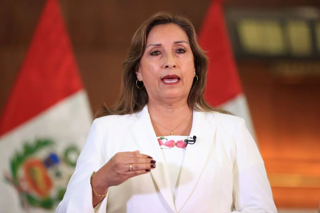 Περού: Η πρόεδρος Μπολουάρτε ανακαλεί «οριστικά» τον πρεσβευτή της χώρας της στο Μεξικό