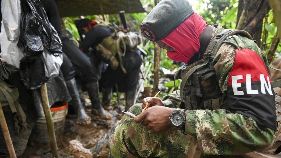 Η κυβέρνηση της Κολομβίας αναγνωρίζει τον «πολιτικό» χαρακτήρα του ELN