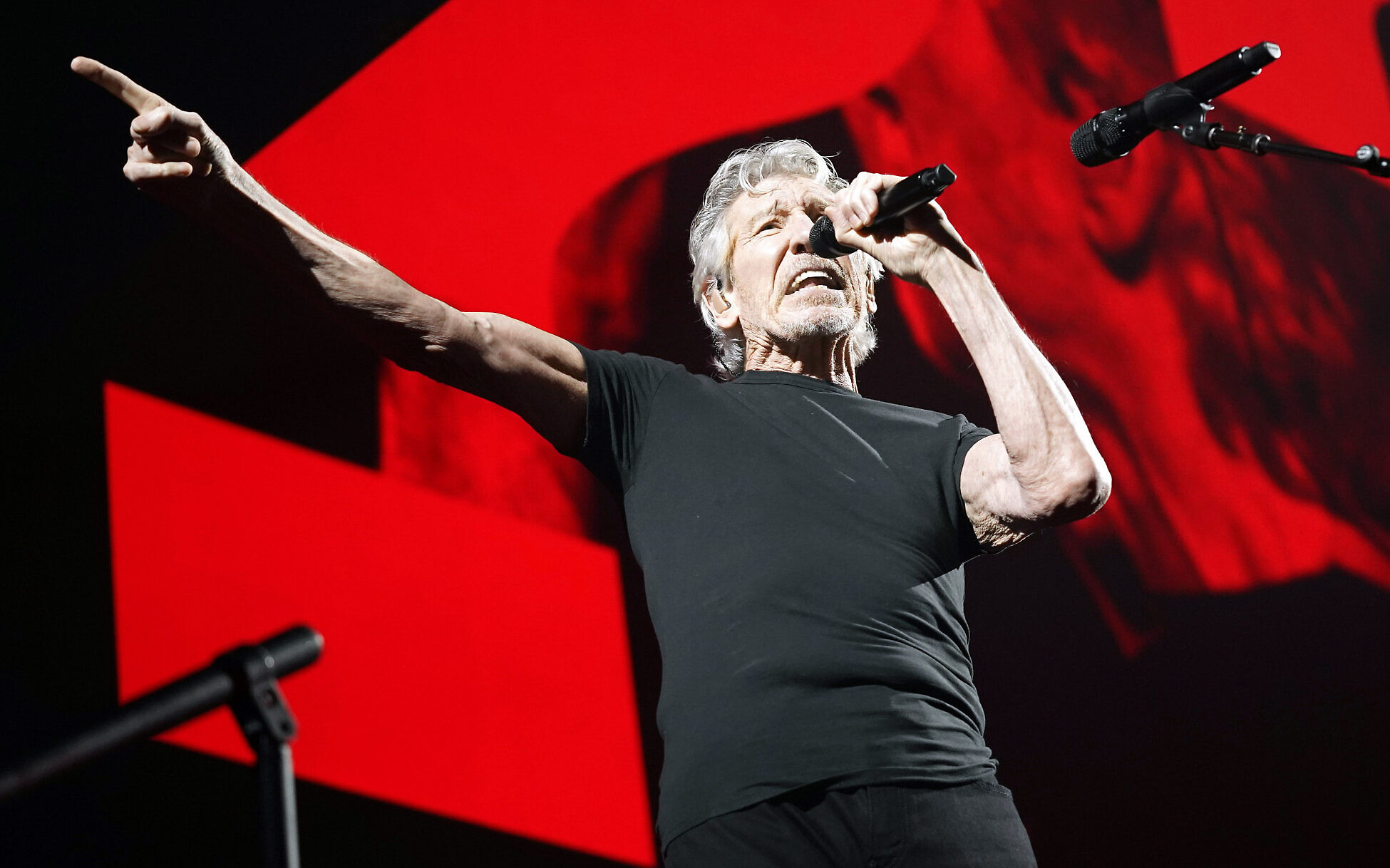 Ο Roger Waters «ξαναχτυπά»: Αυτοί ευθύνονται για τον πόλεμο στην Ουκρανία