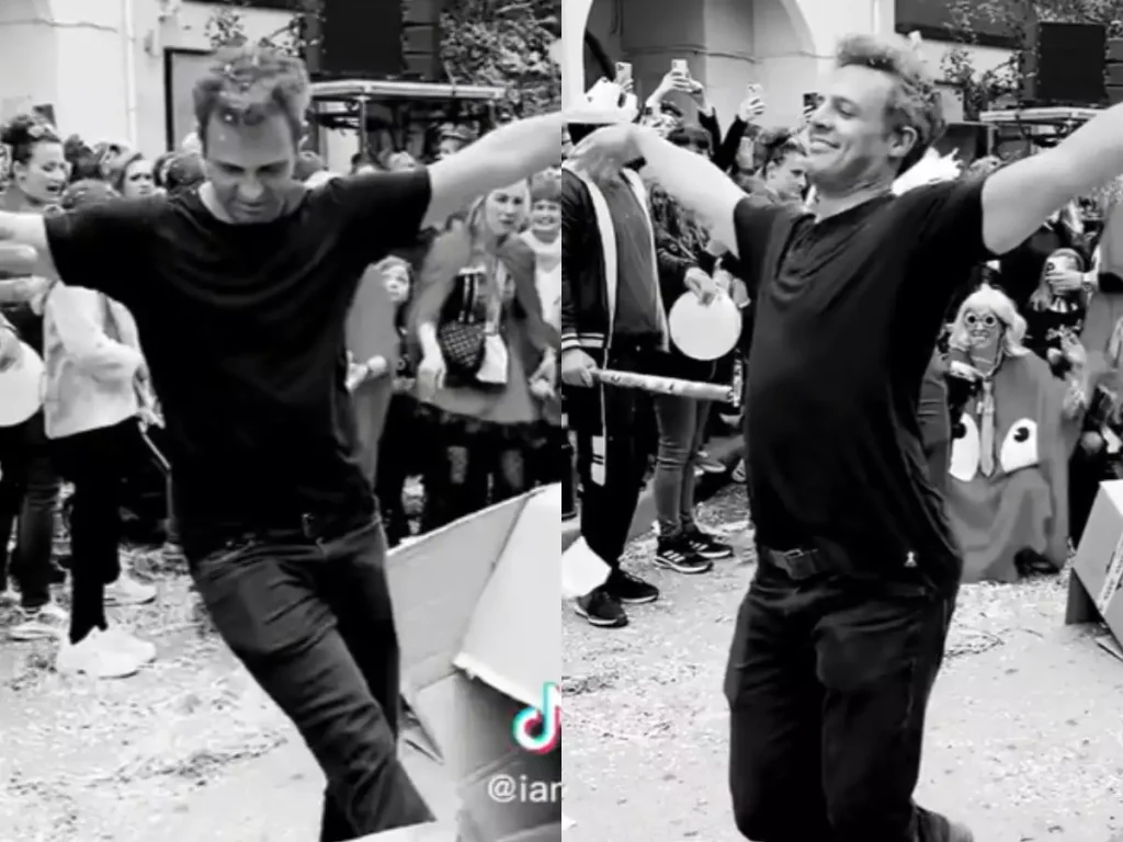 Ο Σ.Πούμπουρας έβαλε την πιο viral στολή: Ντύθηκε «Μπισμπίκης» και χόρεψε ζεϊμπέκικο στο Καρναβάλι της Ιεράπετρας