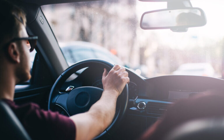 Αυτές οι συνήθειες κατά την διάρκεια της οδήγησης μπορούν να προκαλέσουν ατυχήματα