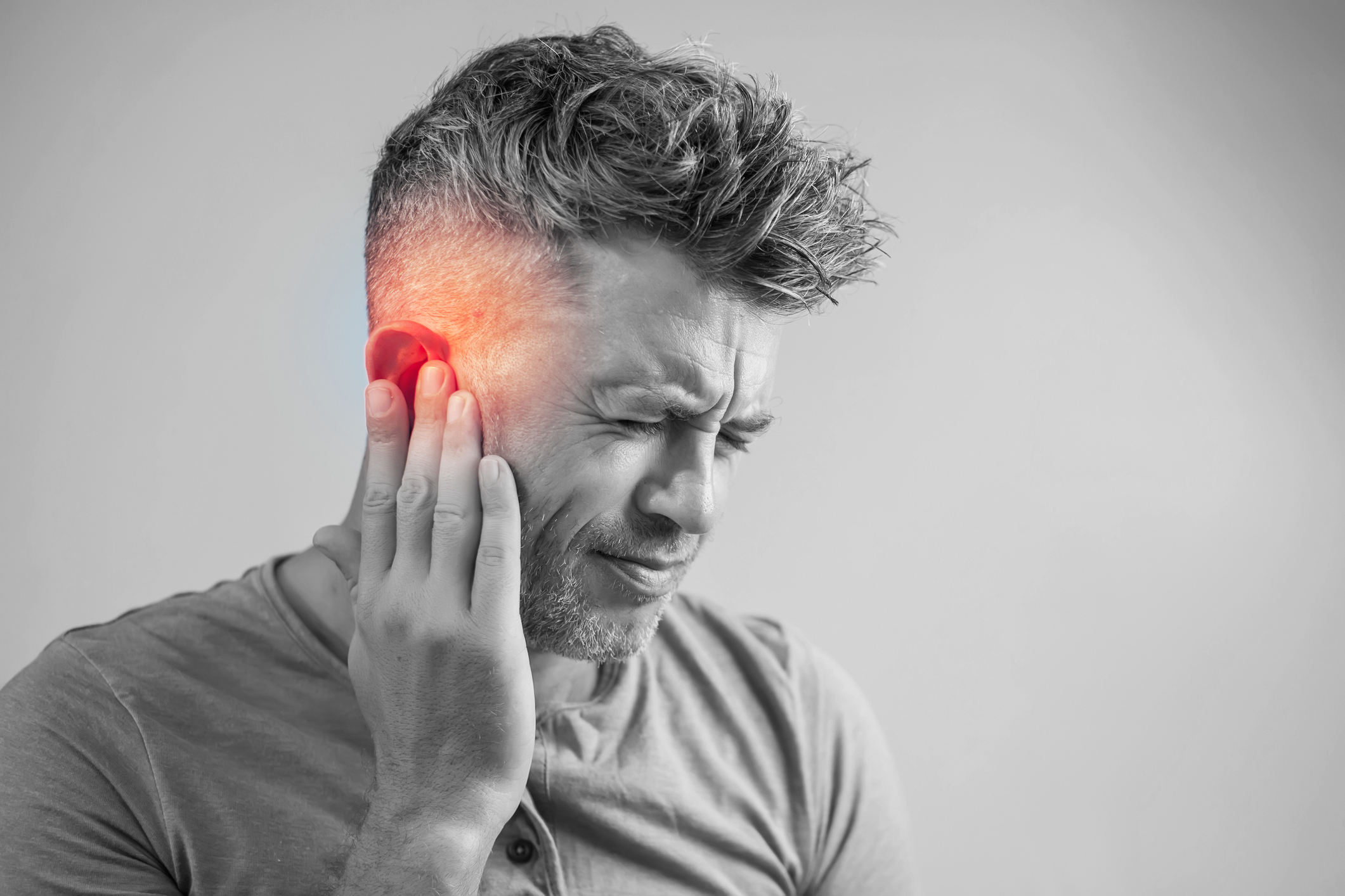 Πόνος στο αυτί: Αίτια και συμπτώματα – Τι να κάνετε για να τον αντιμετωπίσετε