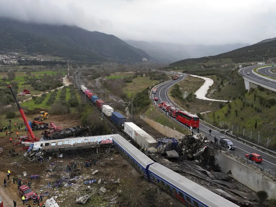 Ρ.Μέτσολα για το σιδηροδρομικό δυστύχημα στα Τέμπη: «Η σκέψη μας είναι με τον ελληνικό λαό»