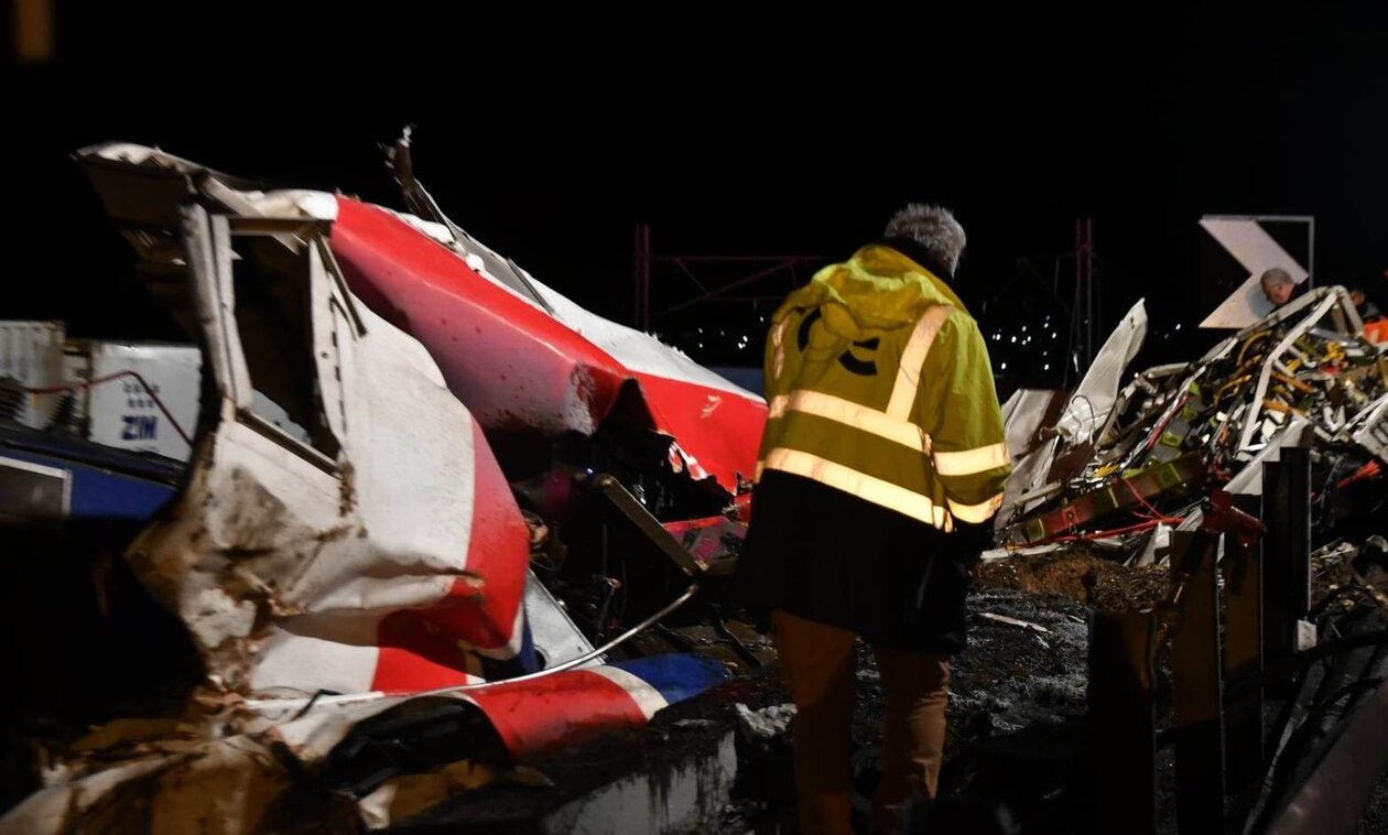 Τραγωδία στα Τέμπη: Χωρίς απαντήσεις για τα αίτια του δυστυχήματος η νέα ανακοίνωση της Hellenic Train