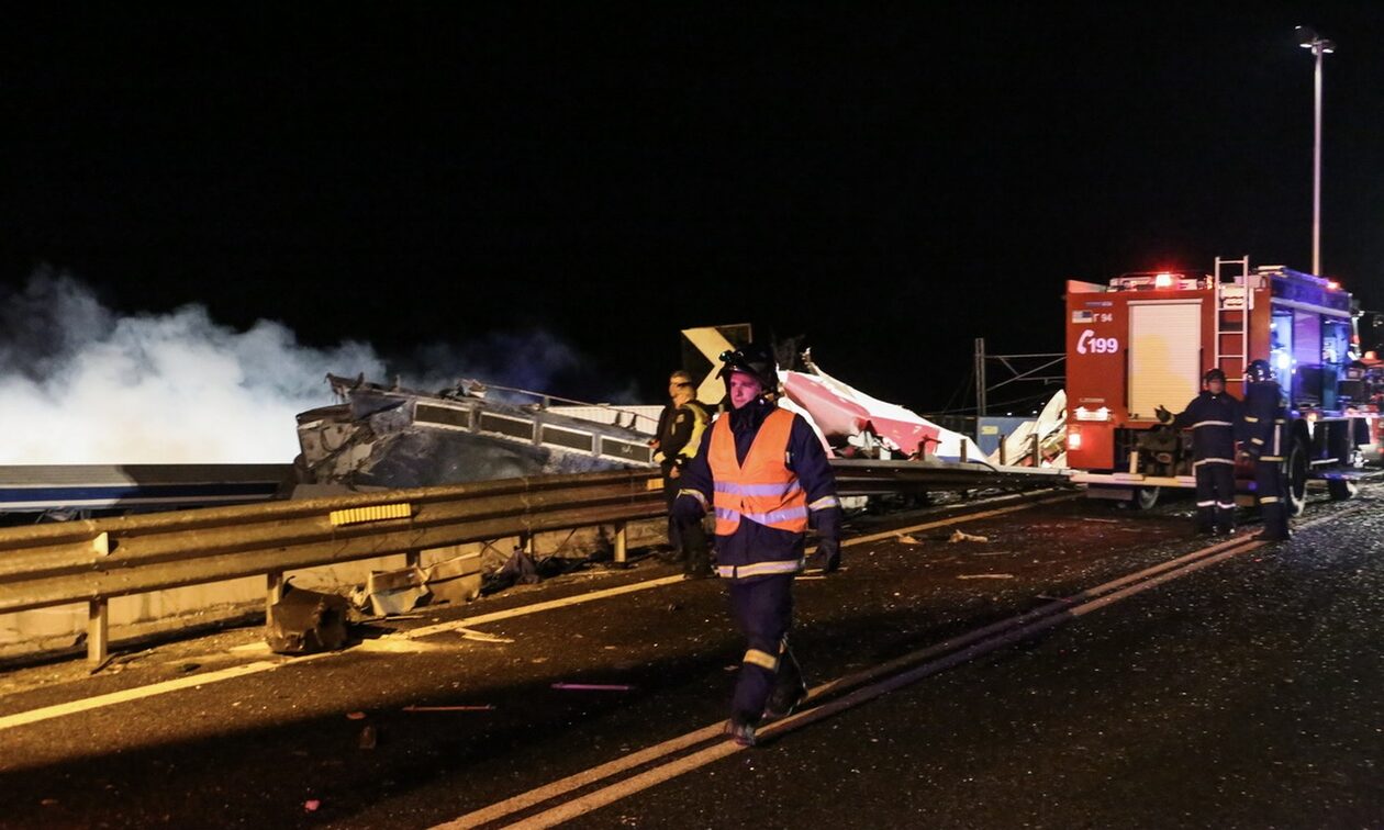 Σύγκρουση τρένων – Νέες μαρτυρίες διασωθέντων επιβατών: «Όταν βγήκαμε αντικρίσαμε το χάος»