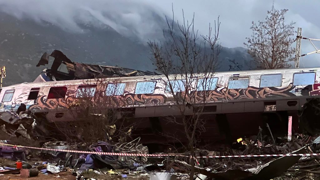 Ανακοινώθηκε η επιτροπή που θα διερευνήσει τα αίτια της σιδηροδρομικής τραγωδίας στα Τέμπη