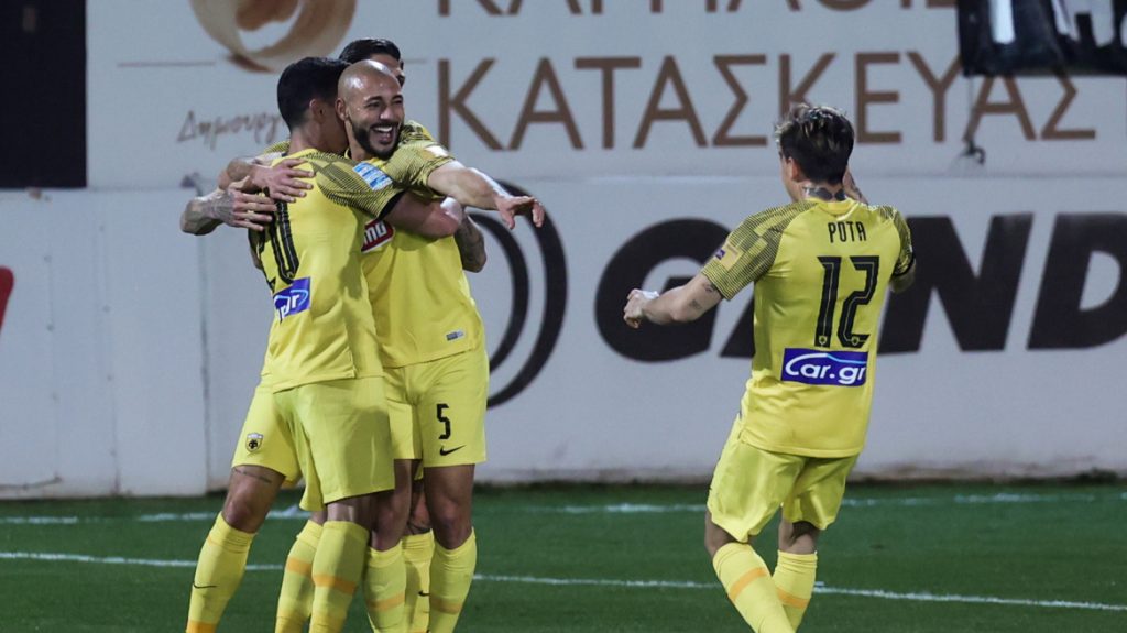 Ελληνικό πρωτάθλημα: Η ΑΕΚ πέρασε από την Κρήτη επικρατώντας εύκολα με 3-0 του ΟΦΗ