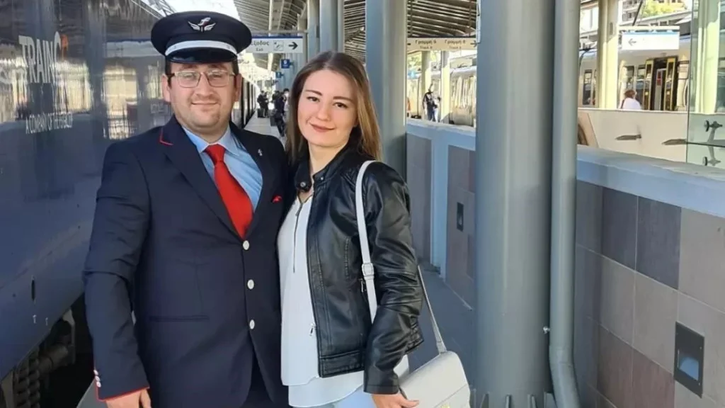 Ταλαιπωρία για την οικογένεια του 32χρονου μηχανοδηγού της φονικής σύγκρουσης – Γραφειοκρατικό πρόβλημα «μπλοκάρει» την αποτέφρωσή του