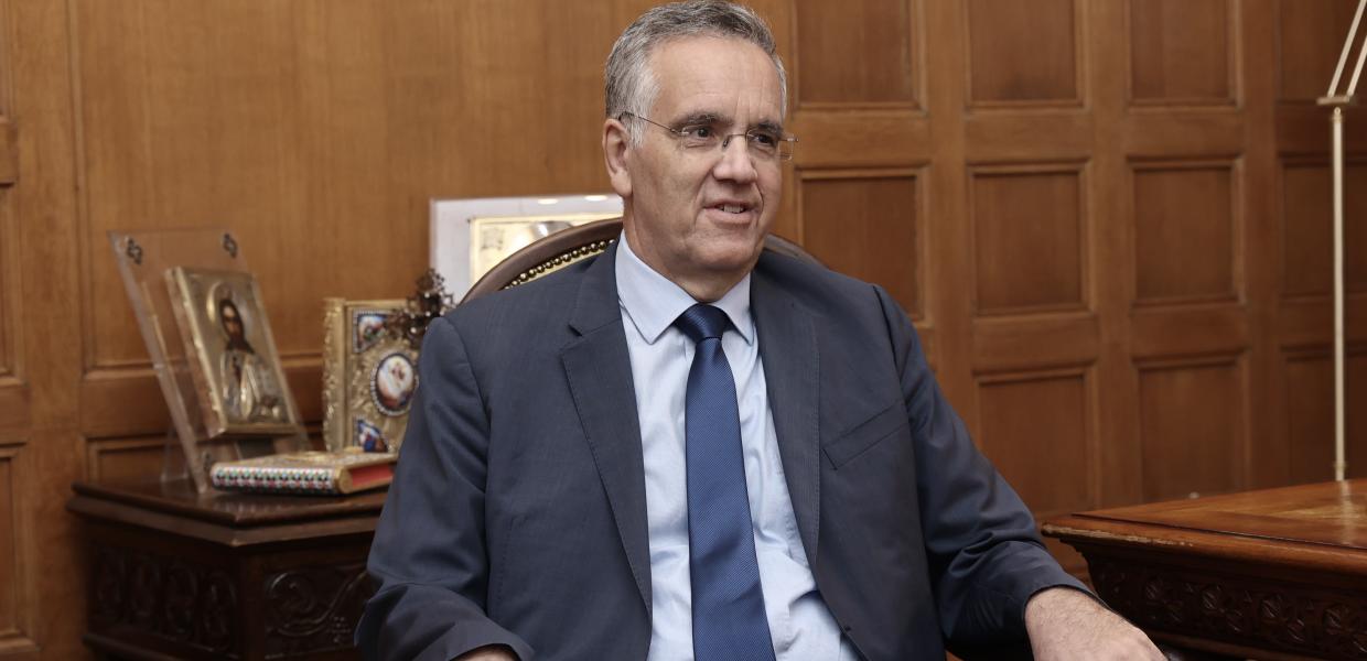Στο επίκεντρο συζήτησης και πάλι ο Ι.Ντογιάκος – Πρόεδρος Δικηγορικού συλλόγου Αιγίου: «Δεν νομιμοποιείται να αναλάβει την έρευνα για το έγκλημα στα Τέμπη»